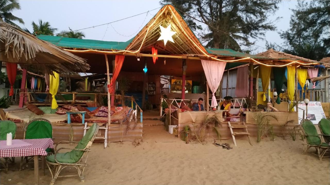 Mountain Palm Patnem Beach Exterior photo