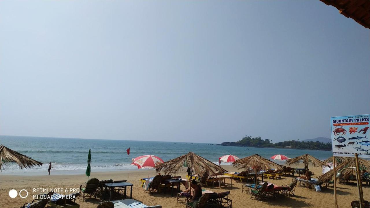 Mountain Palm Patnem Beach Exterior photo