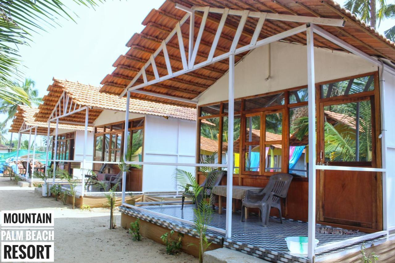 Mountain Palm Patnem Beach Exterior photo